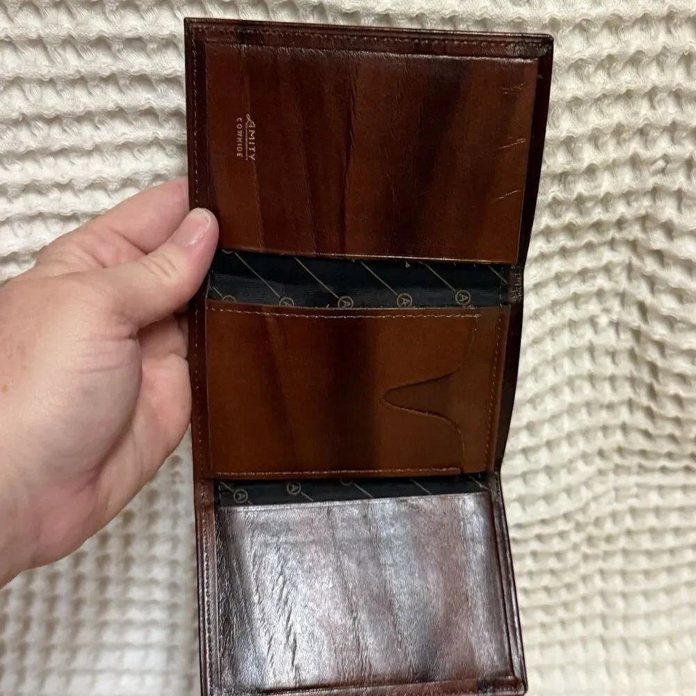 Amity Cowhide Leather Trifold Wallet Brown Vintage Men's Billfold